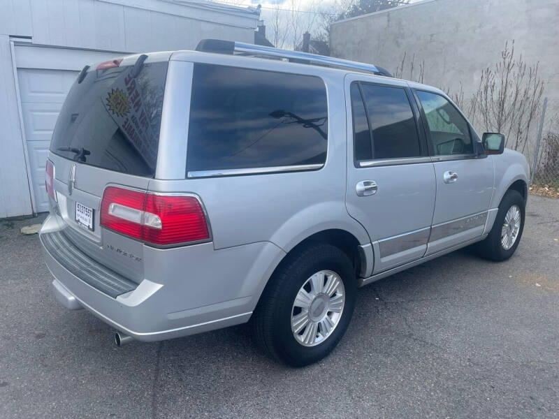 2010 Lincoln Navigator Base photo 6