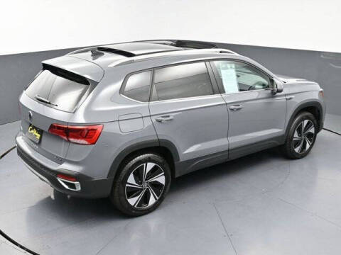 2024 Volkswagen Taos SE 4Motion