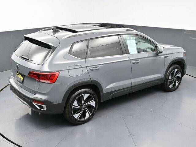 2024 Volkswagen Taos SE 4Motion