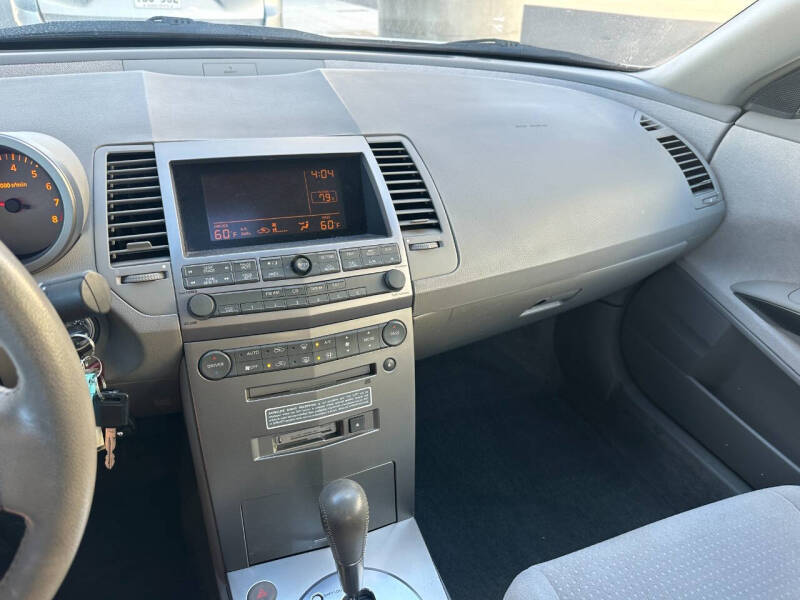 2004 Nissan Maxima 3.5 SE