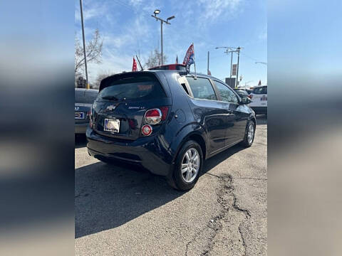 2016 Chevrolet Sonic LT Auto