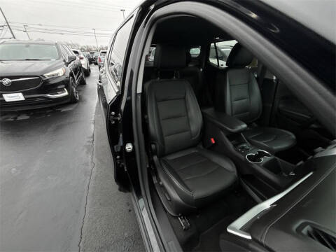 2023 GMC Terrain SLT