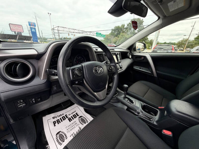 2017 Toyota RAV4 LE