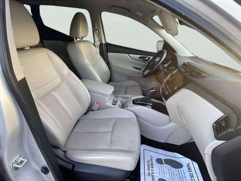 2020 Nissan Rogue Sport SL