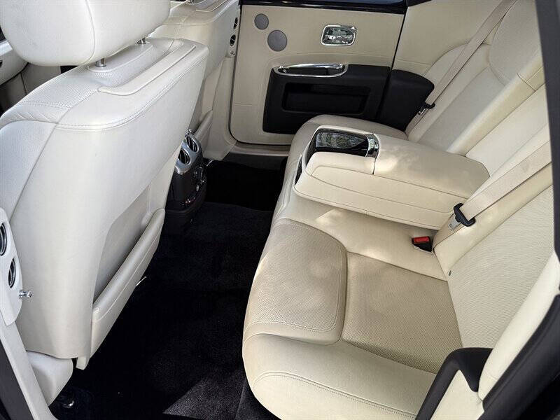 2016 Rolls-Royce Ghost 31