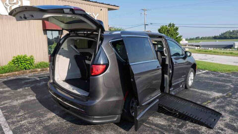 2019 Chrysler Pacifica Touring L