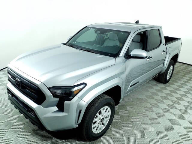 Used 2024 Toyota Tacoma SR5 with VIN 3TMLB5JN2RM070589 for sale in Peoria, AZ