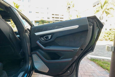 2019 Lamborghini Urus