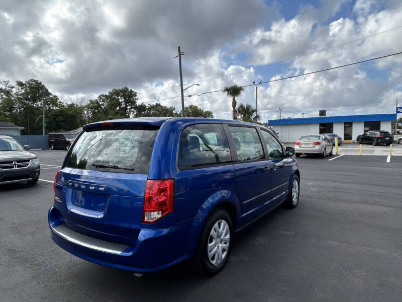 2013 Dodge Grand Caravan SE