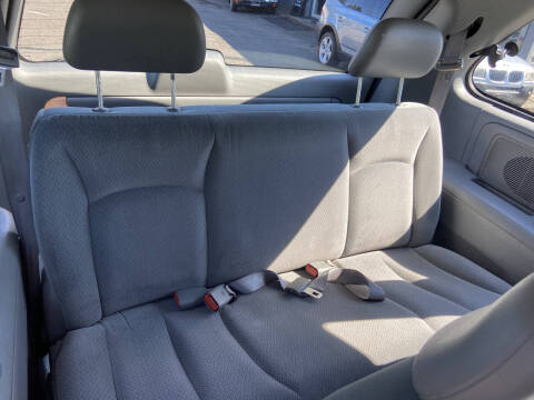 2004 Dodge Caravan SE