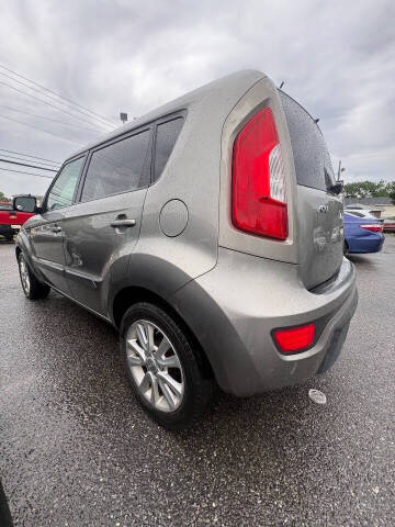 2012 Kia Soul +