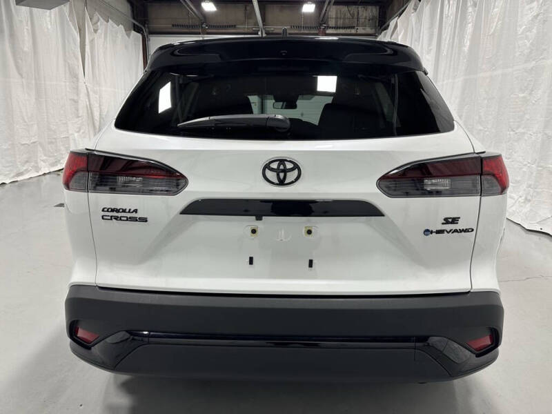 2025 Toyota Corolla Cross Hybrid Nightshade