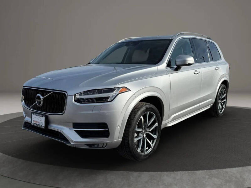 2017 Volvo XC90 T6 Momentum
