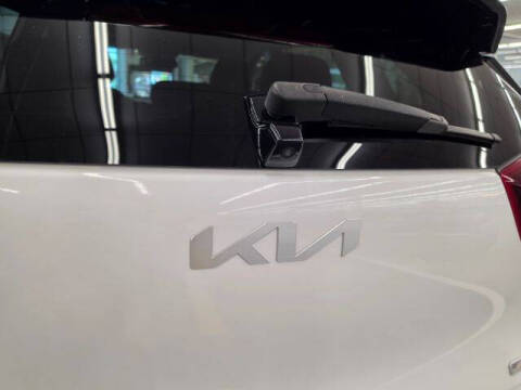 2022 Kia Niro LX