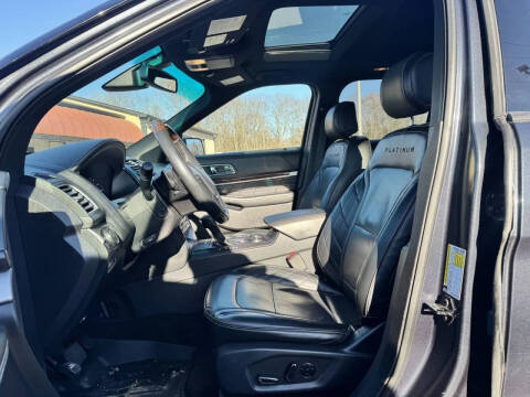 2017 Ford Explorer Platinum