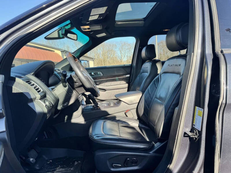2017 Ford Explorer Platinum