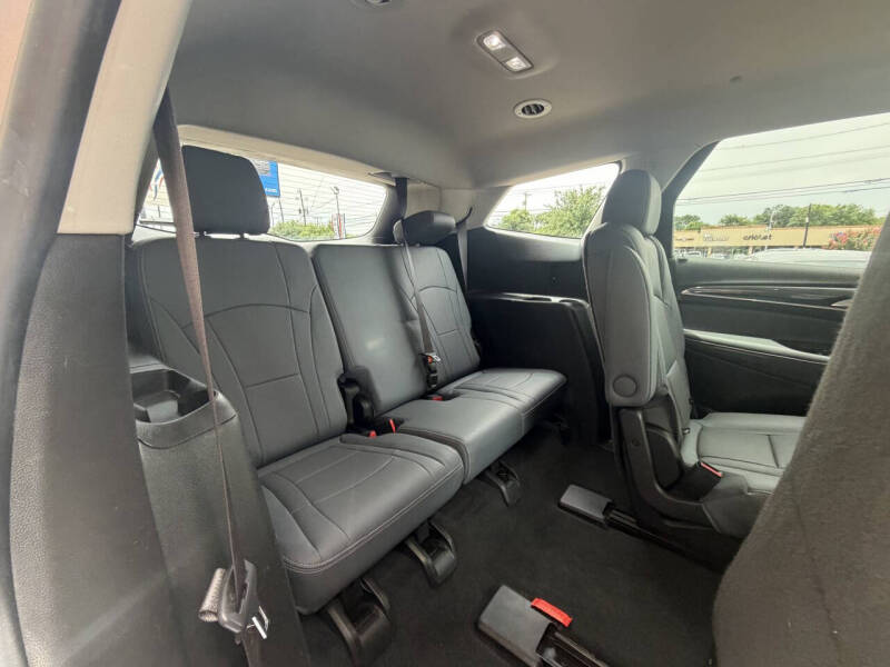 2021 Buick Enclave Essence