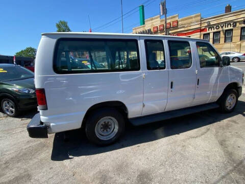 2012 Ford E-Series E-350 SD XL