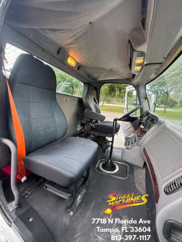 2014 Freightliner M2 112