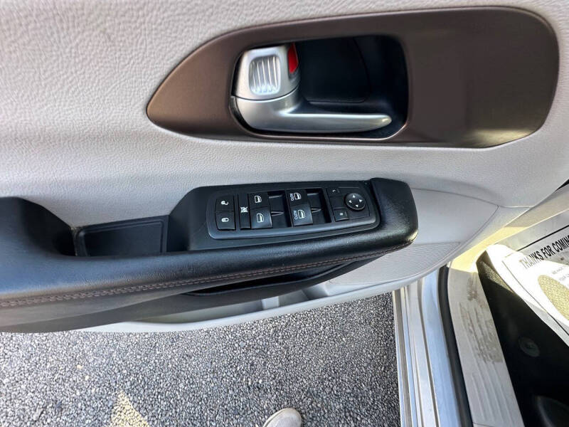 2017 Chrysler Pacifica LX