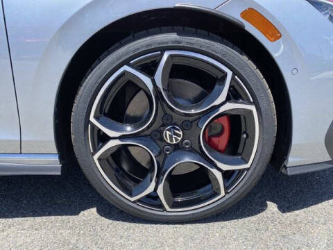 2025 Volkswagen Golf GTI Autobahn