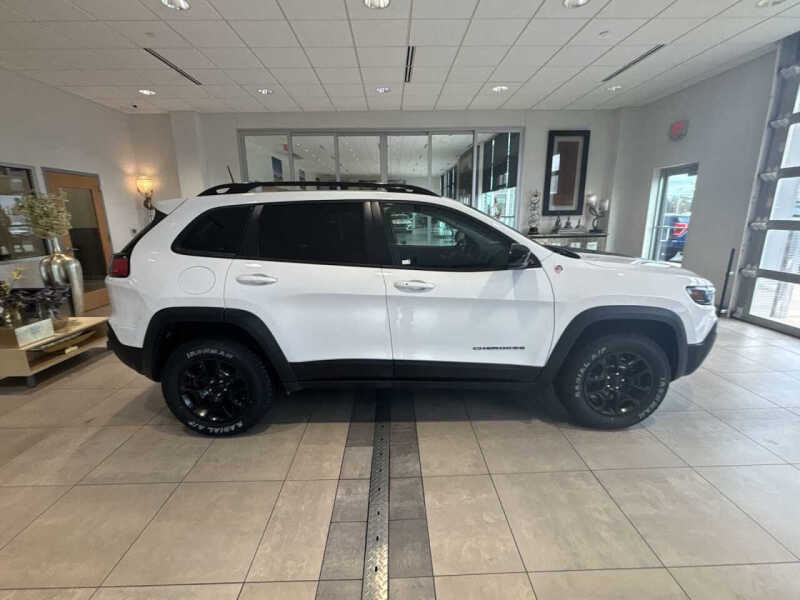 2022 Jeep Cherokee Trailhawk