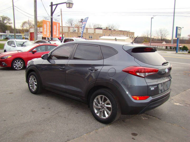 2018 Hyundai Tucson SE photo 6