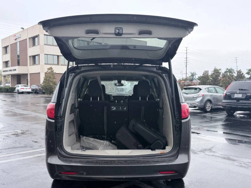 2017 Chrysler Pacifica Touring