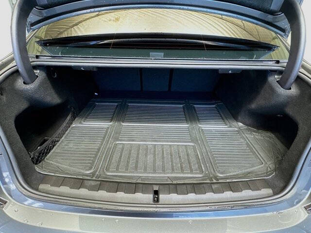 2022 BMW 3 Series 330e