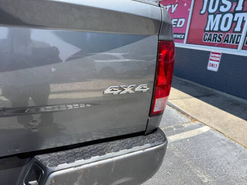 2012 RAM 1500 ST