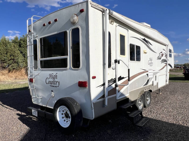 2005 Cougar  High Country 285