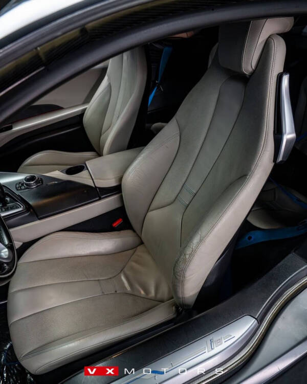 2014 BMW i8
