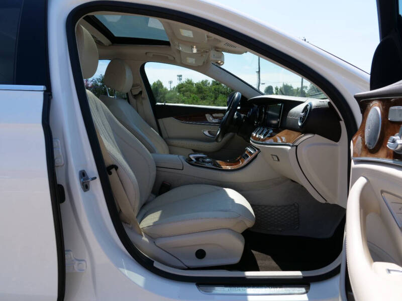 2019 Mercedes-Benz E-Class E 300