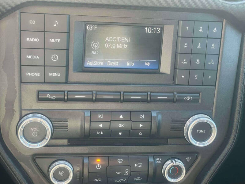 2016 Ford Mustang V6