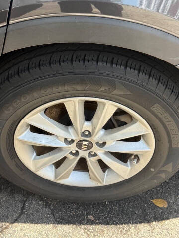 2019 Kia Sorento LX