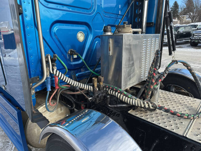 2016 Freightliner Cascadia