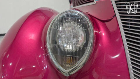 1937 Ford Tudor