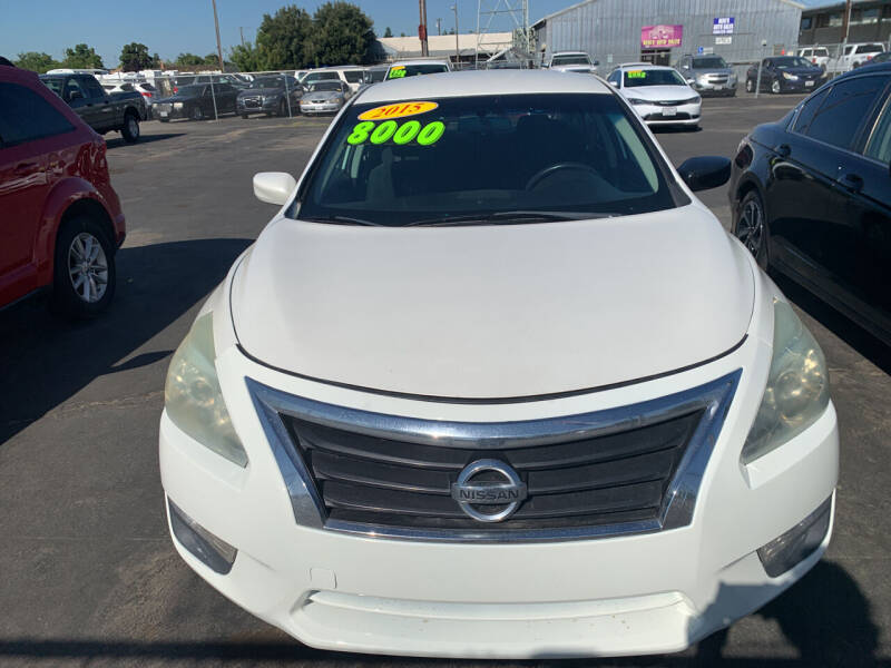 2015 Nissan Altima for sale at Neri's Auto Sales in Sanger CA