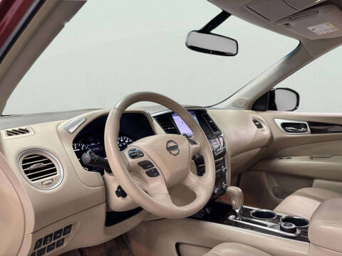 2013 Nissan Pathfinder Platinum