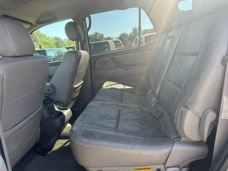 2002 Toyota Sequoia SR5