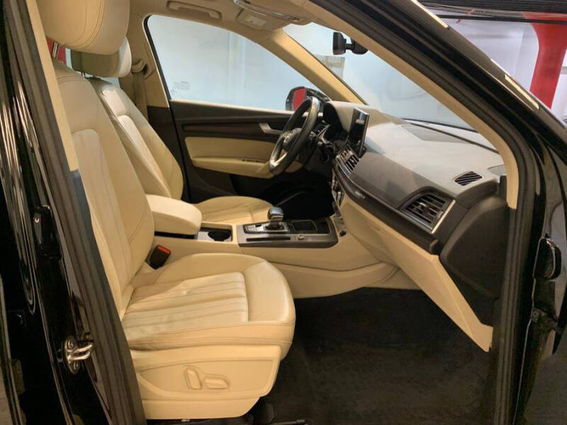 2023 Audi Q5 quattro Premium 40 TFSI