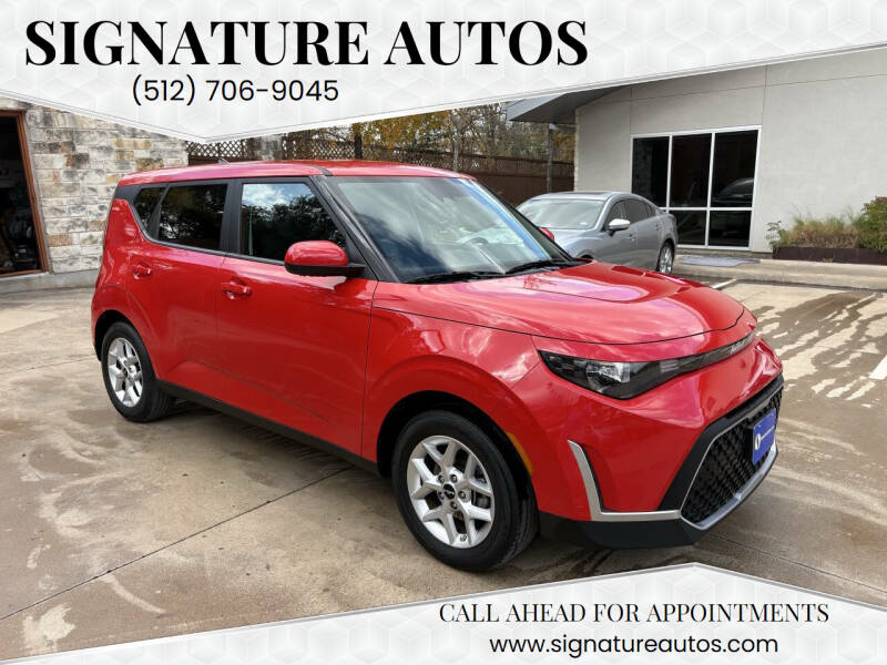 2024 Kia Soul LX's photo