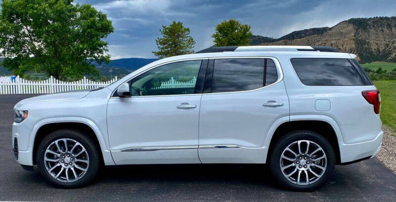 2023 GMC Acadia Denali