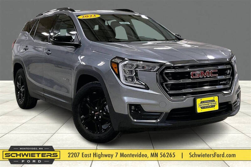 2023 GMC Terrain AT4's photo