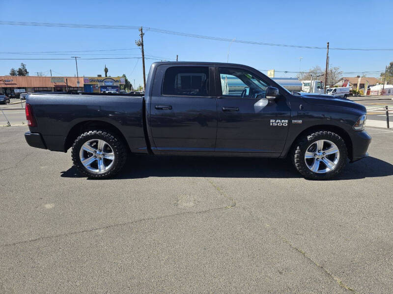 2016 RAM 1500 Sport
