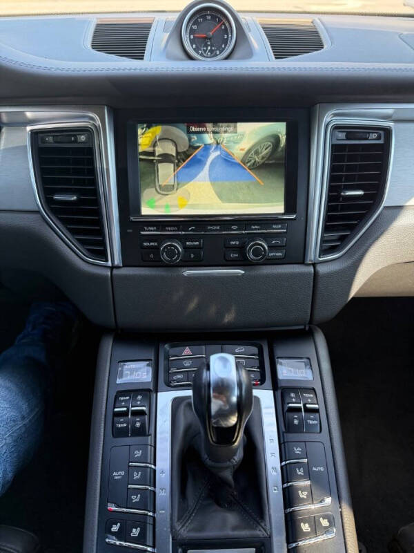 2015 Porsche Macan S