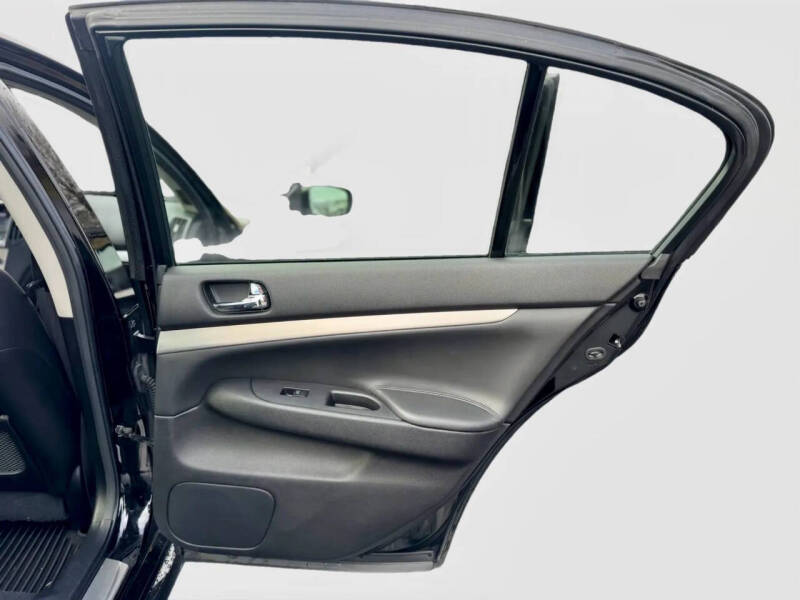 2013 Infiniti G37 Sedan x