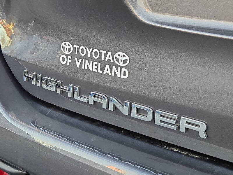 2023 Toyota Highlander Hybrid XLE