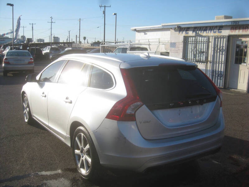 2017 Volvo V60 T5 Premier