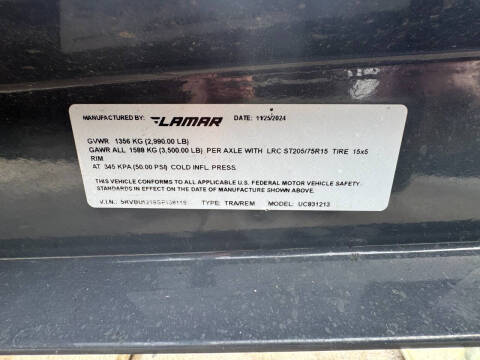 2025 Lamar Trailer uc831213
